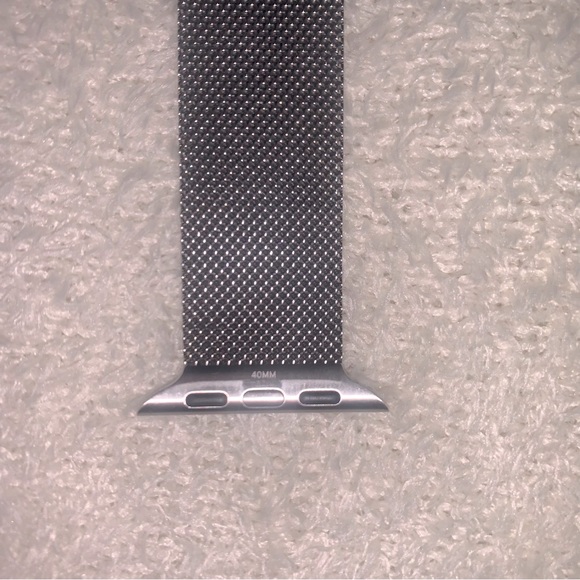 *SOLD* Apple Watch Band Milanese Loop (40mm) - Picture 4 of 5